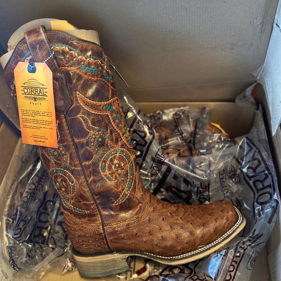 COPY - COPY - Corral Women’s boots BRAND NEW - Picture 1 of 2